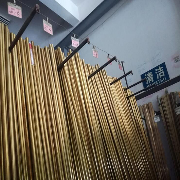 南铜厂家供应H62黄铜棒，现货挤压铜棒 量大从优